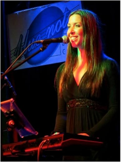 Gallery photo 9 of Nicki Park    solo/duo/trio/band