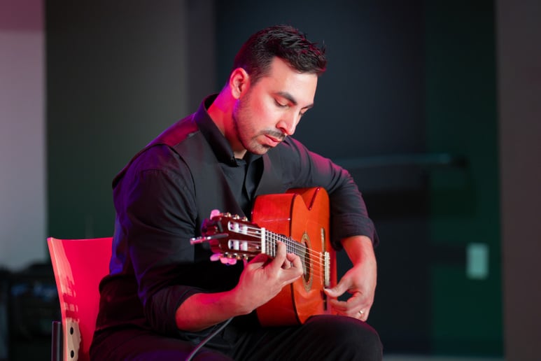 Gallery photo 1 of Nico Flamenco