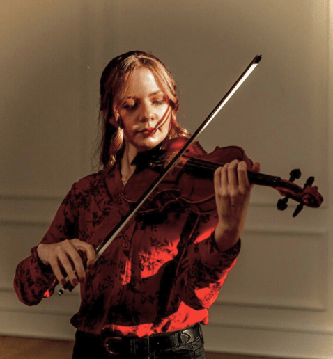 Gallery photo 3 of Nicole Tressler Violin