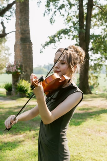 Gallery photo 1 of Nicole Tressler Violin