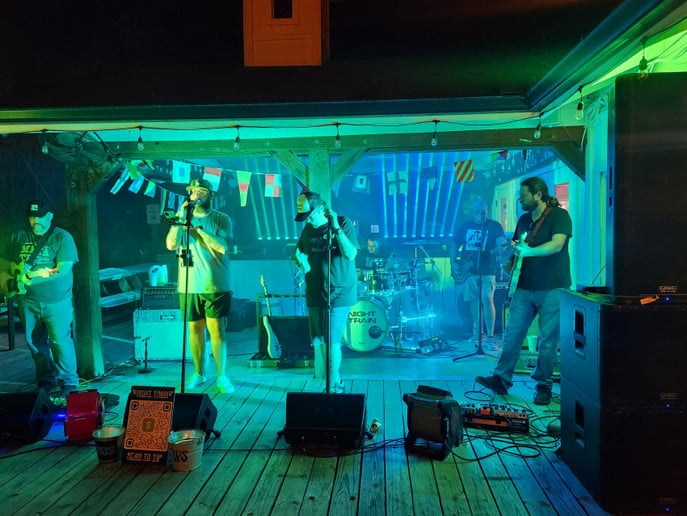 Gallery photo 2 of Night Train