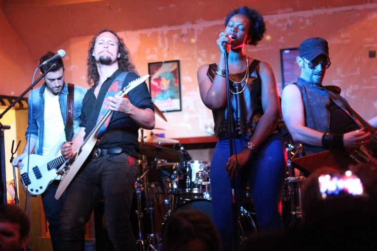 Gallery photo 12 of Night Train