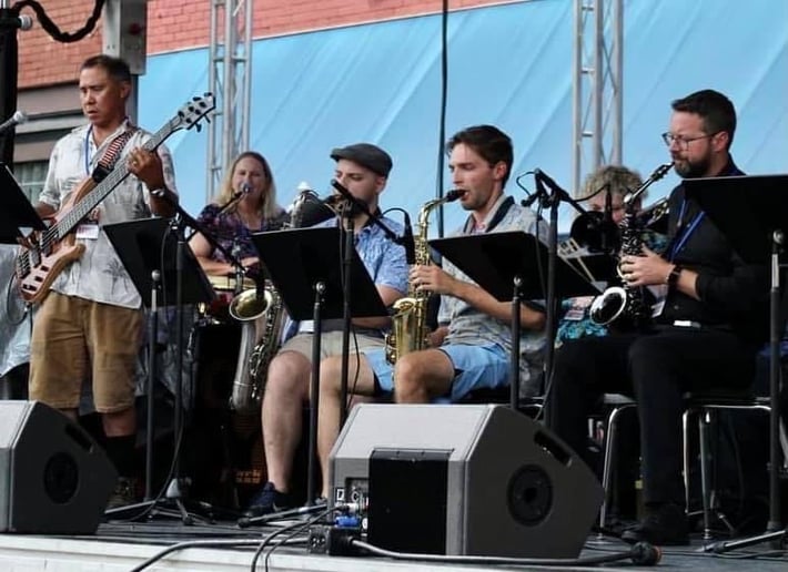 Gallery photo 8 of Nightingale Band