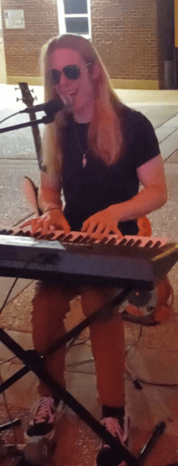 Gallery photo 2 of Nikki Franklyn Live