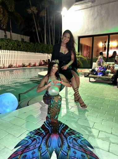 Gallery photo 5 of Nikki Under The Sea