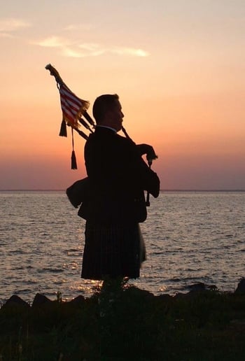Gallery photo 3 of NJ Bagpiper