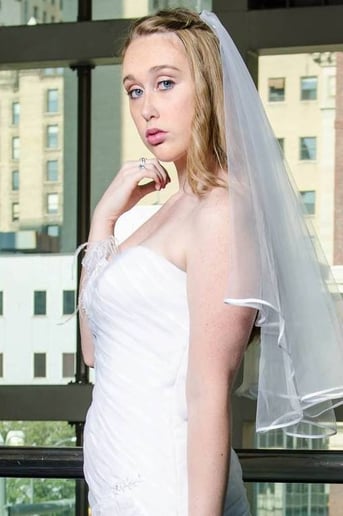 Gallery photo 3 of No Vanity Honey - Makeup Artist
