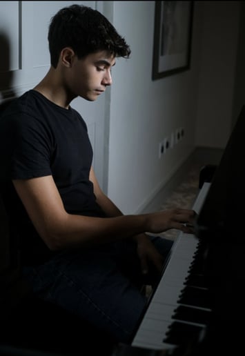 Gallery photo 5 of Noah Kriegstein
