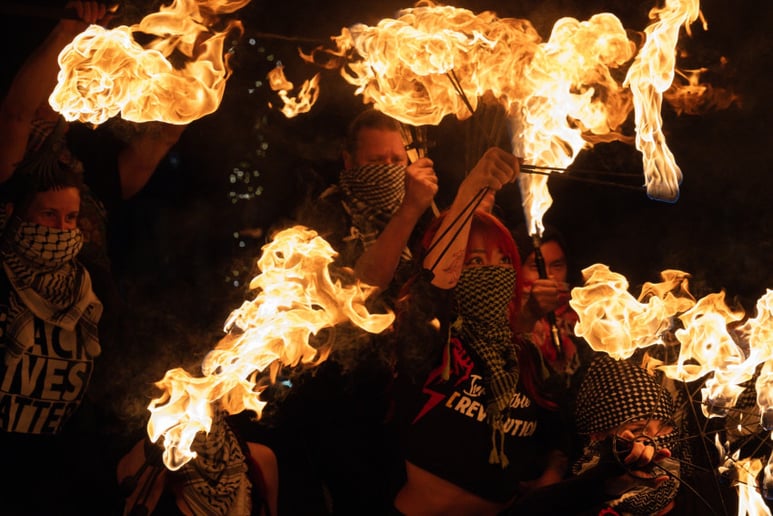 Gallery photo 10 of Nocturna Nyxen Fire Show