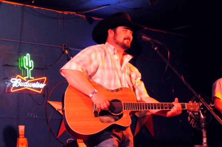 Gallery photo 2 of Nolan Pick Band