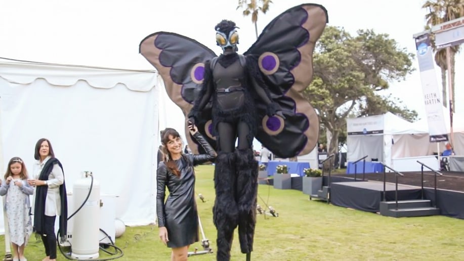 Gallery photo 4 of Nomad Artz Stilt Walkers