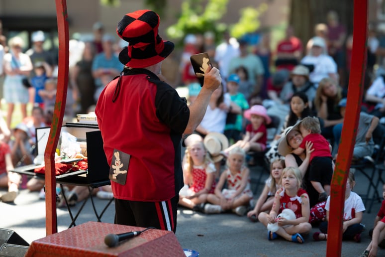 Gallery photo 14 of Norden the Magician