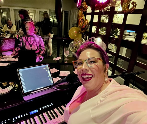 Gallery photo 9 of Rebekah Piatt Pop music with Pizazz