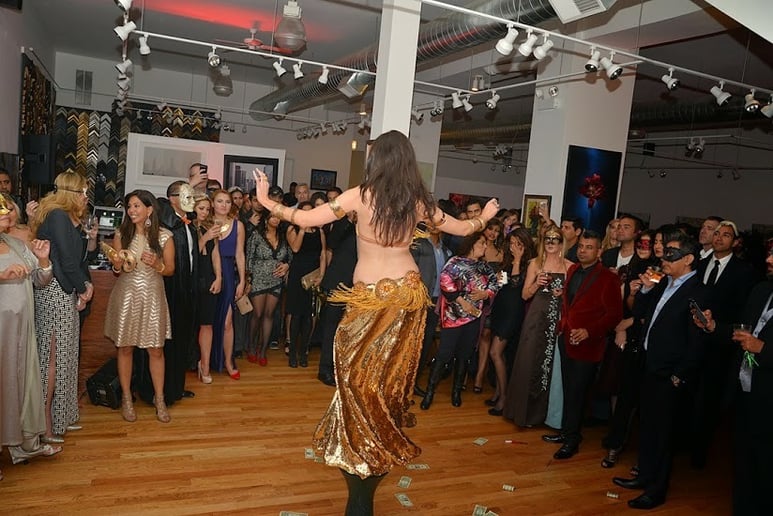 Gallery photo 4 of Noura - Middle Eastern Belly Dancer