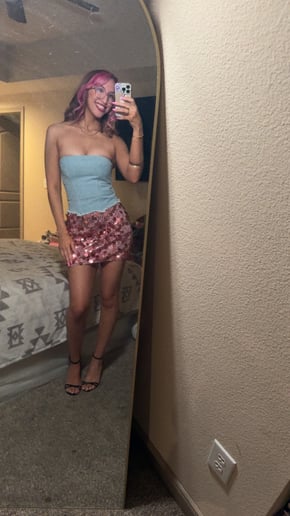 Gallery photo 1 of Nova Rae