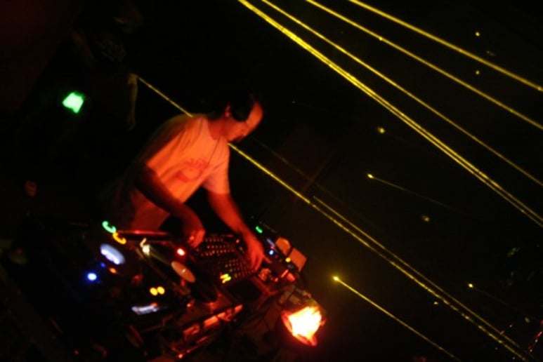 Gallery photo 16 of Nu-Salt Laser Light Shows International