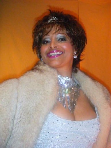Gallery photo 9 of Impersonator NyAnn Hurst