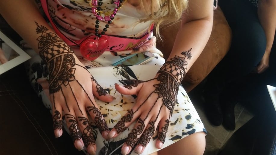 Gallery photo 2 of OC Henna