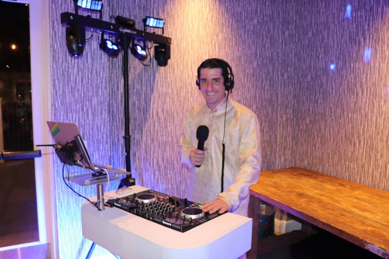 Gallery photo 5 of OC Party DJ