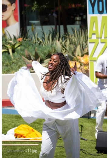 Gallery photo 5 of Ocandeniye Dance Company