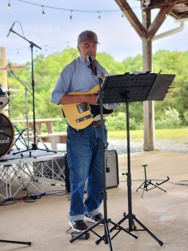 Gallery photo 4 of Odie And The Country Band