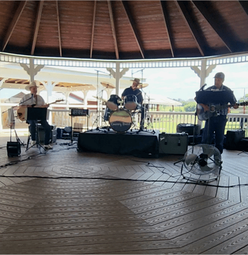 Gallery photo 18 of Odie And The Country Band