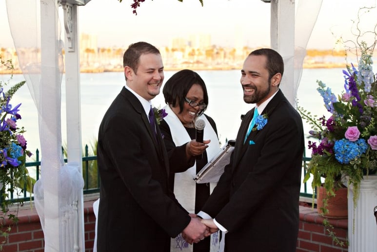 Gallery photo 8 of Officiant Lady