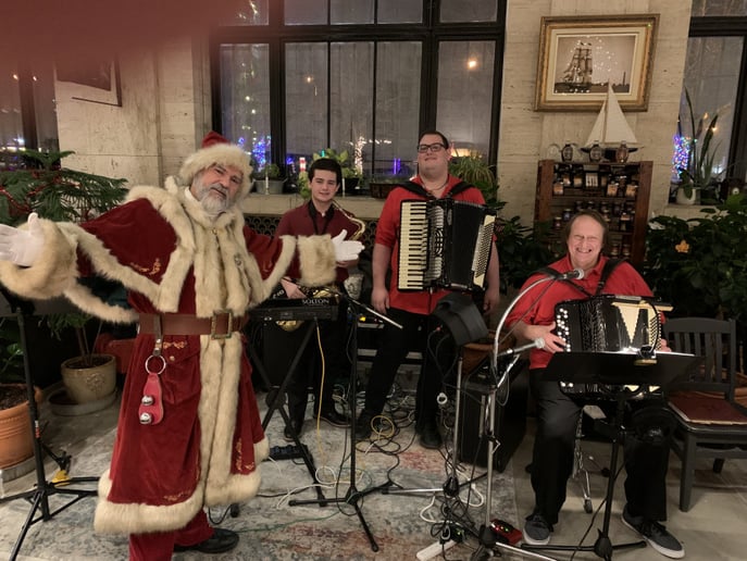 Gallery photo 2 of Old World Santa/Kris Kringle
