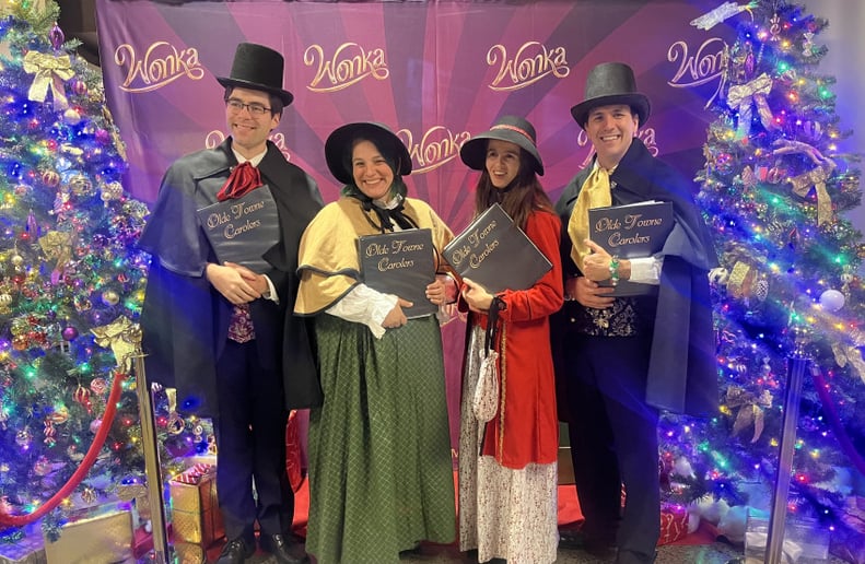 Gallery photo 7 of Olde Towne Carolers Boston