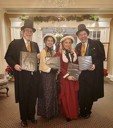 Gallery photo 2 of Olde Towne Carolers
