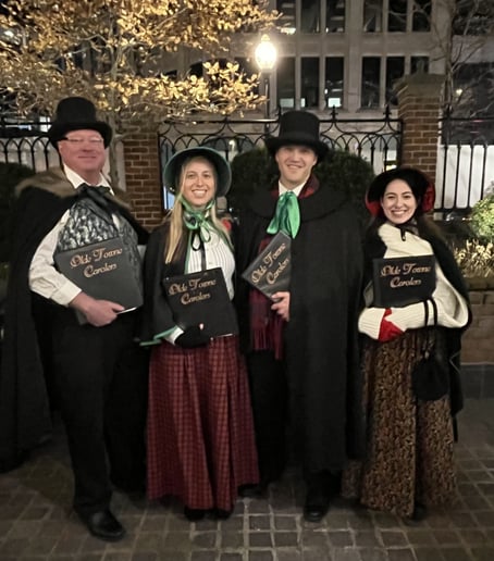 Gallery photo 9 of Olde Towne Carolers