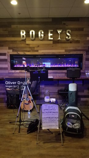 Gallery photo 5 of Oliver Dagum - Acoustic Performer