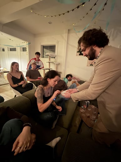 Gallery photo 10 of Oliver The Magician