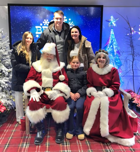 Gallery photo 4 of Omaha St Nick