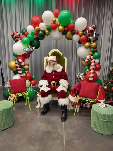 Gallery photo 7 of Omaha St Nick