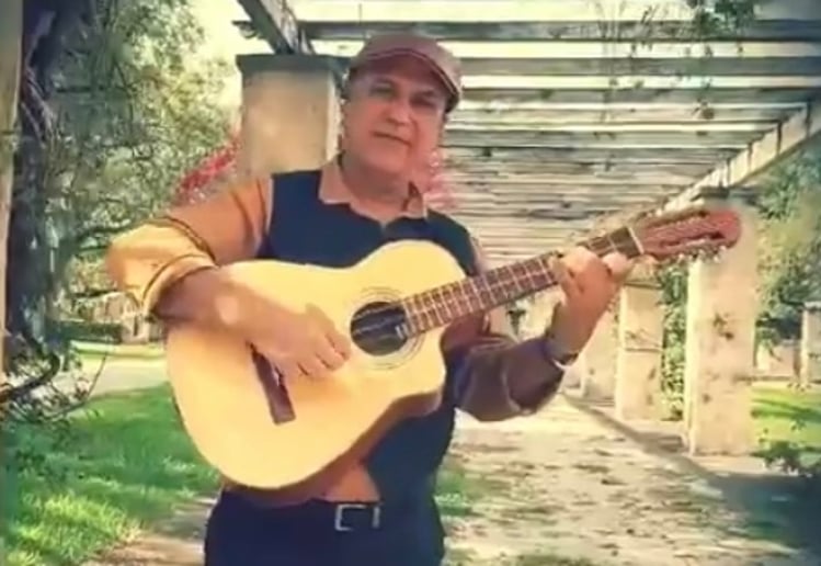 Gallery photo 1 of Omar San Martín - Musico Cubano