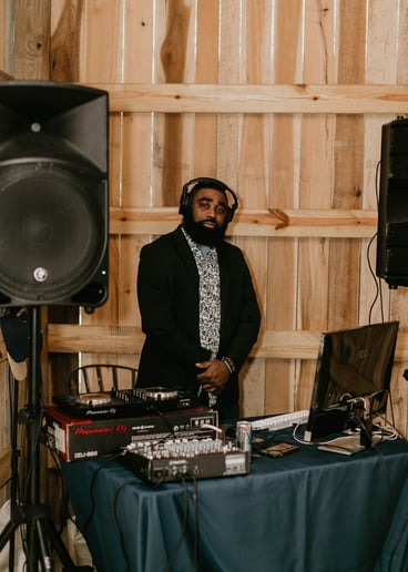 Gallery photo 2 of DJ Louric