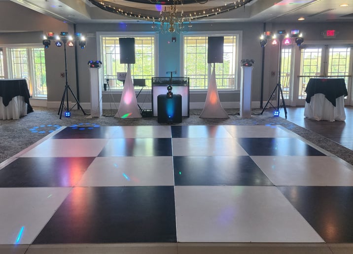 Gallery photo 3 of Omnipresent DJ, Lighting, & Photobooths