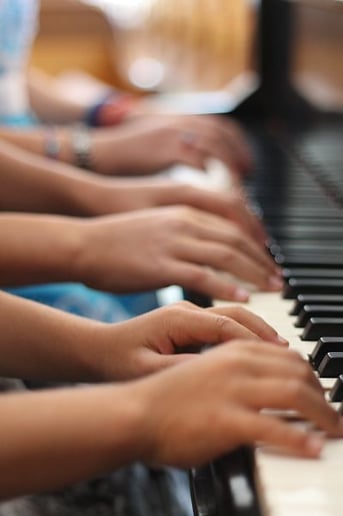 Gallery photo 1 of On Q Piano