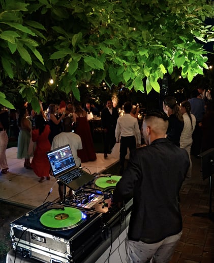 Gallery photo 1 of On The Rocks Event Group