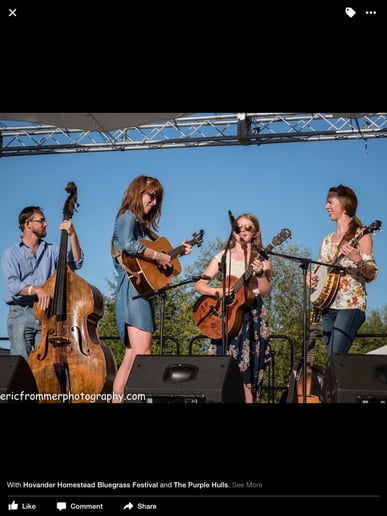 Gallery photo 6 of 100 Huckleberry's