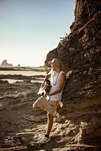 Gallery photo 3 of Thomas MacBrien "One Man Band"