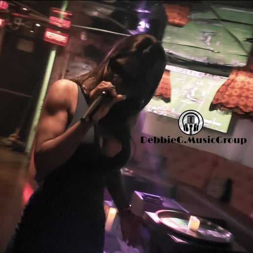 Gallery photo 5 of Oneekathediva