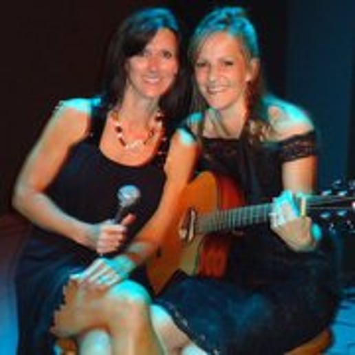 Gallery photo 1 of Denise Forney, singing guitarist
