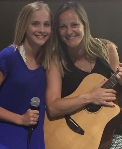 Gallery photo 8 of Denise Forney, singing guitarist