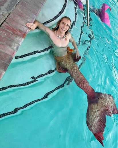 Gallery photo 8 of Orange County Mermaid