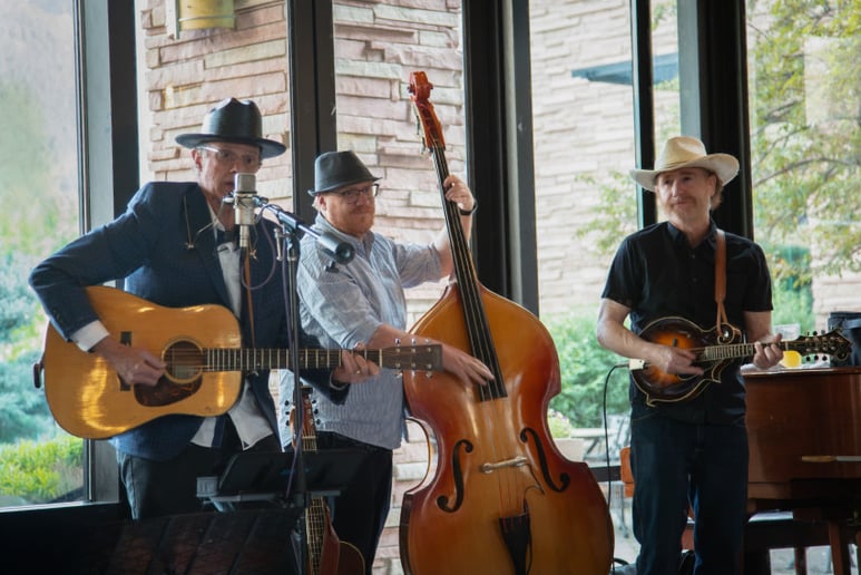 Gallery photo 2 of Orchard Creek Band