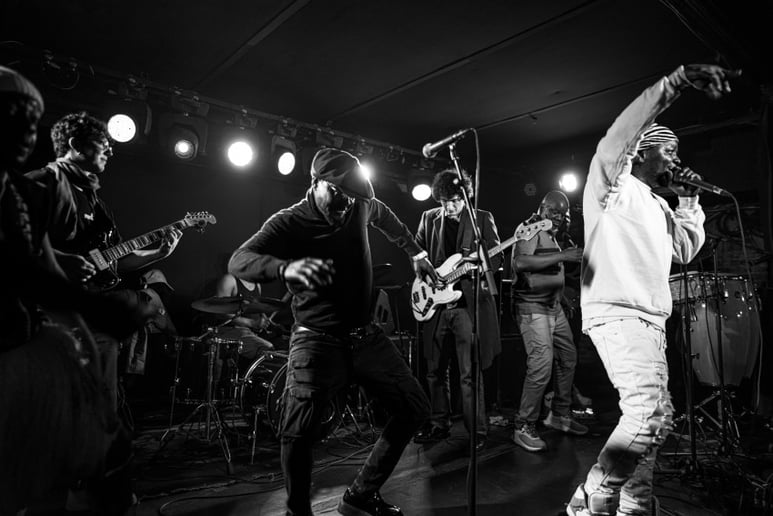 Gallery photo 4 of Orchestre Moto