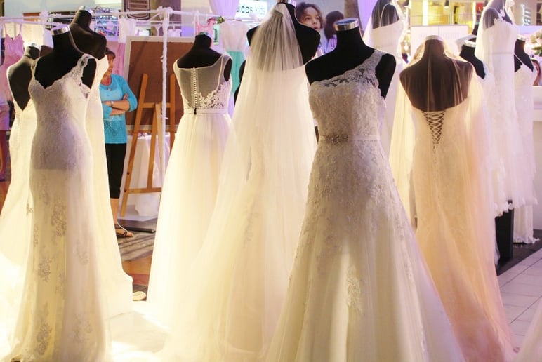 Gallery photo 3 of Orchids & Veils