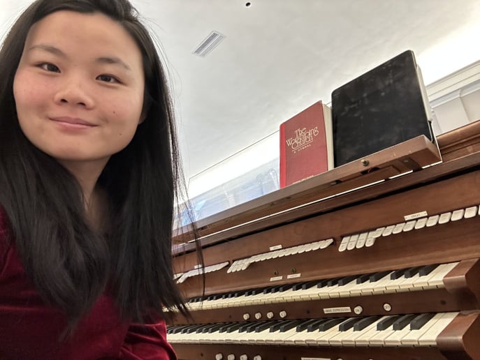 Gallery photo 4 of Organ solo, piano solo, church musician
